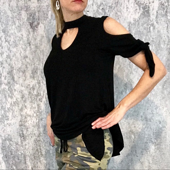 Black cold shoulder tie sleeve top - Picture 7 of 7